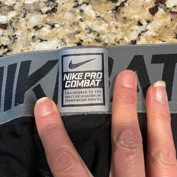 NIKE pro combat tights - Picture 4 of 7
